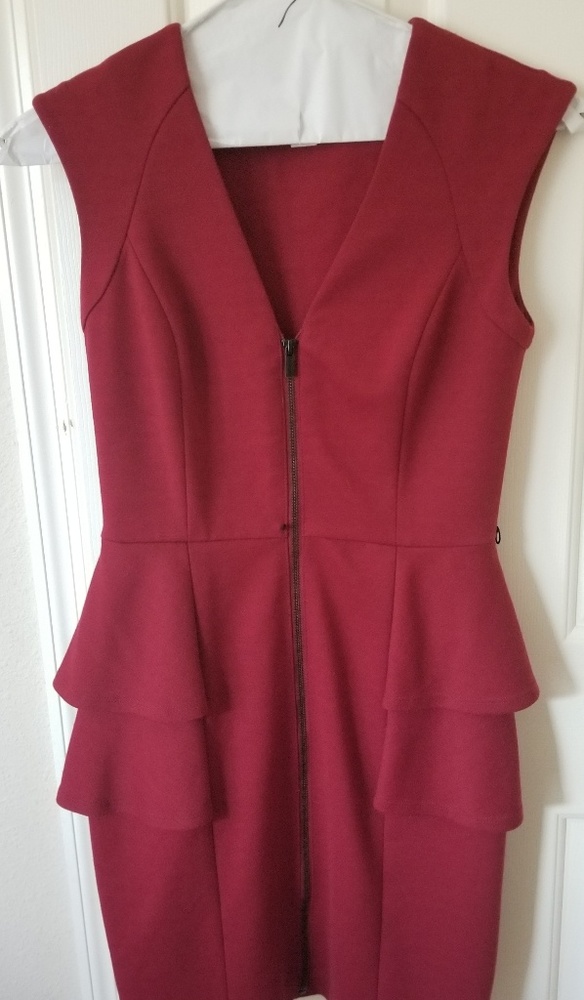 Jessica Simpson preplum maroon dress